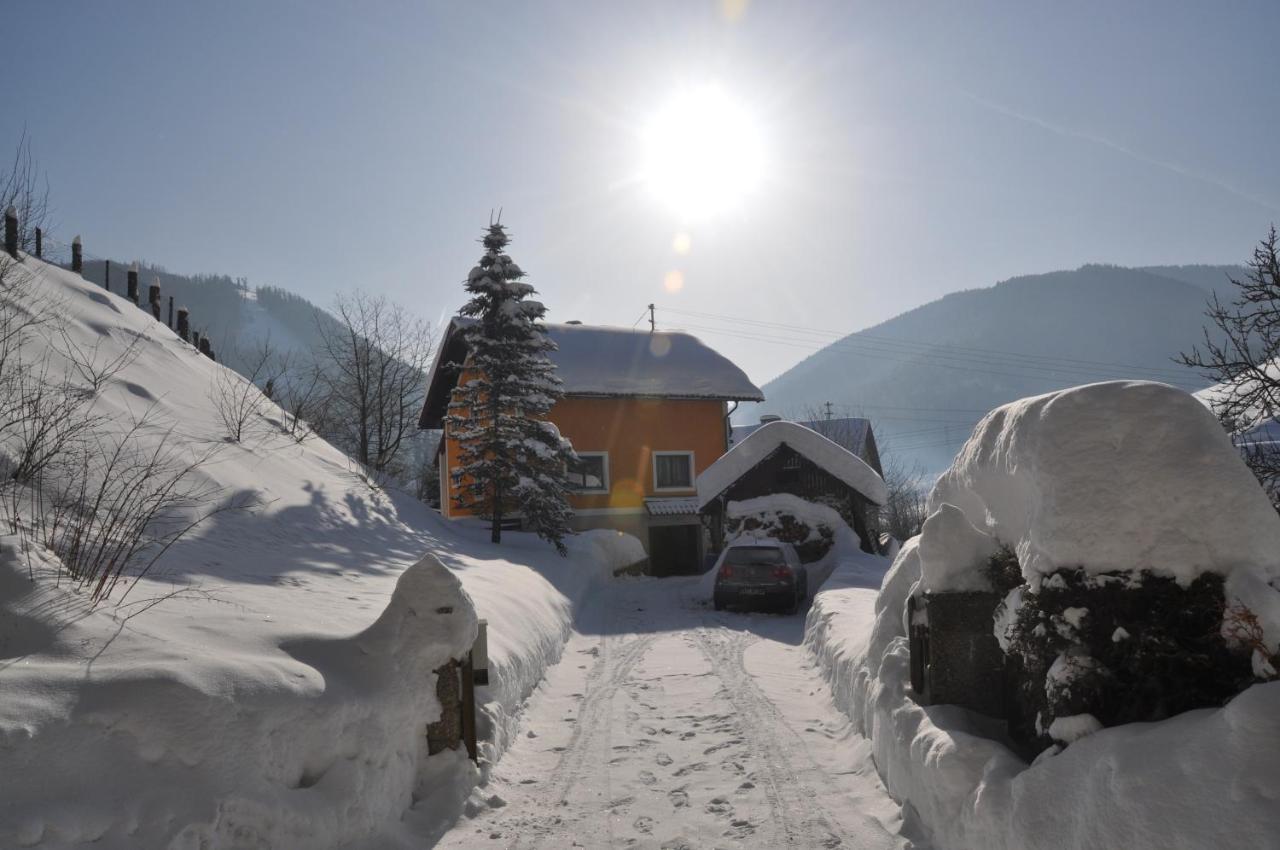 Privatzimmer Bendl Steinhaus am Semmering Екстер'єр фото