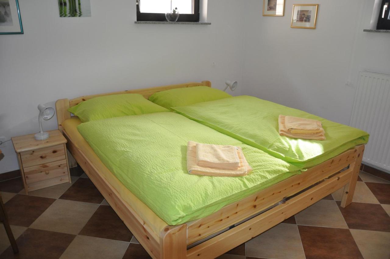 Privatzimmer Bendl Steinhaus am Semmering Екстер'єр фото